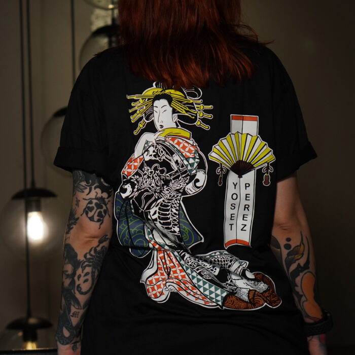 camiseta ( geisha) colaboración yoset perez